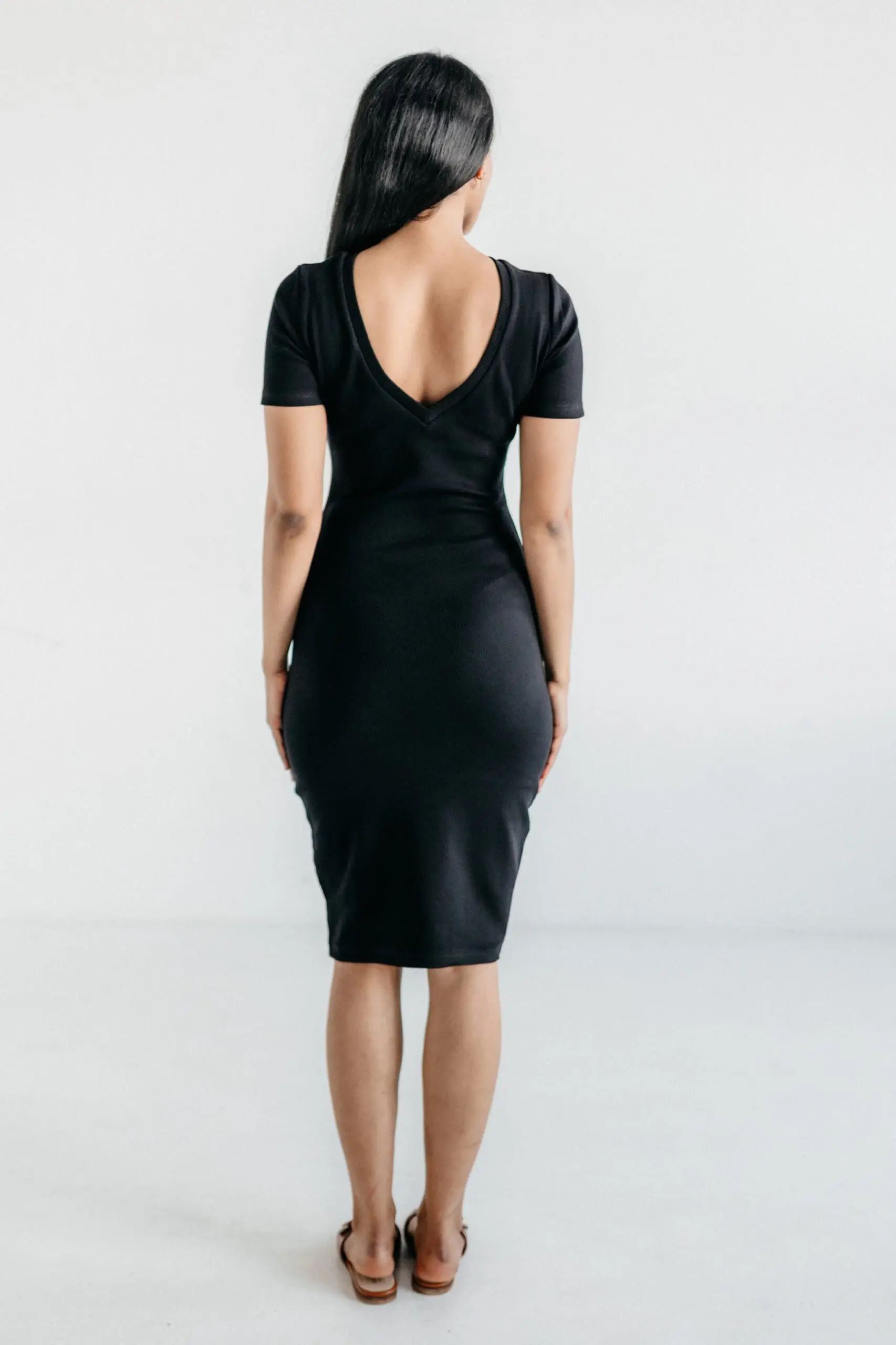 Sukienka shortsleeve z dekoltem V | ELISA