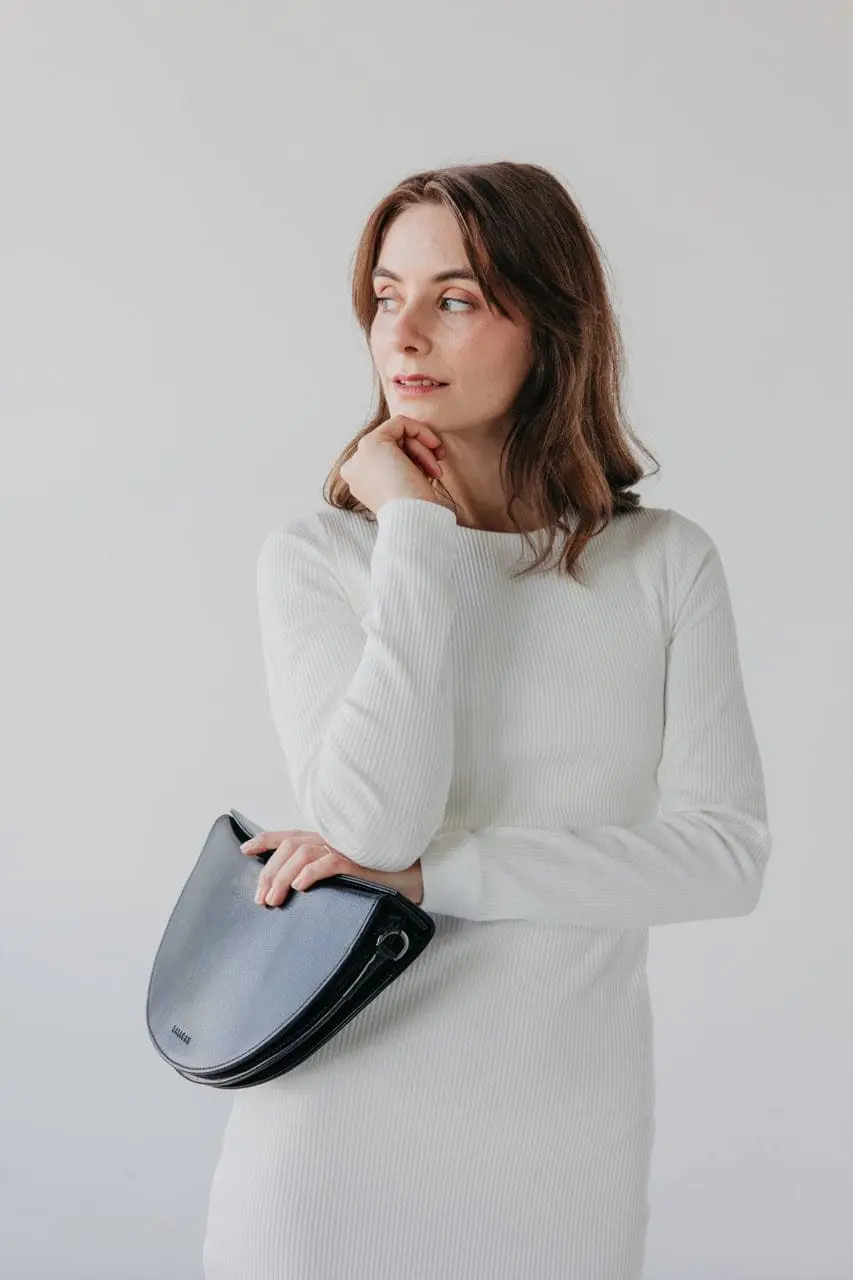 Sukienka longsleeve z wysokim dekoltem | ANNELIE