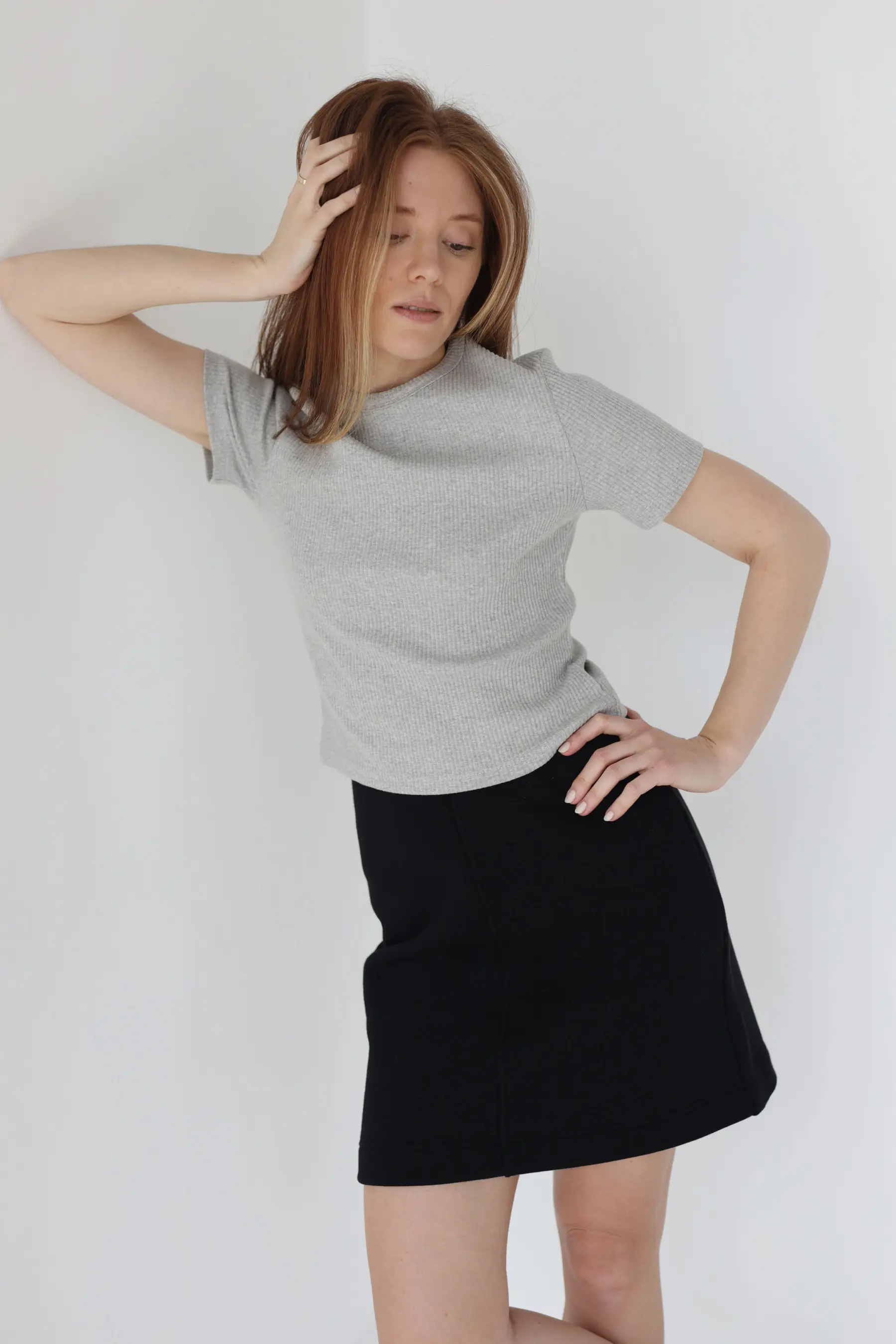 Spódnica mini z dresówki | CLAIRE