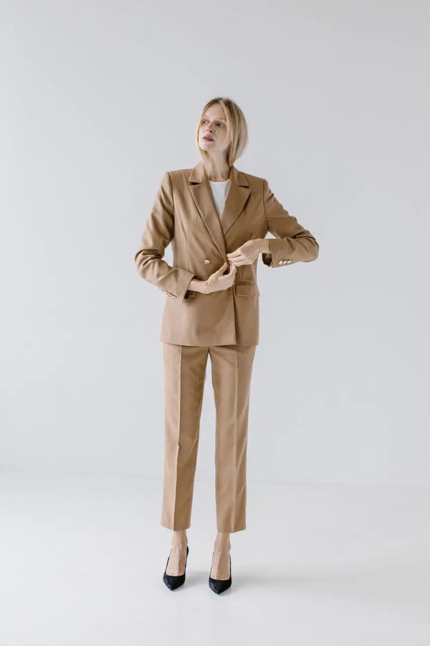 marynarka i spodnie z wełny merino