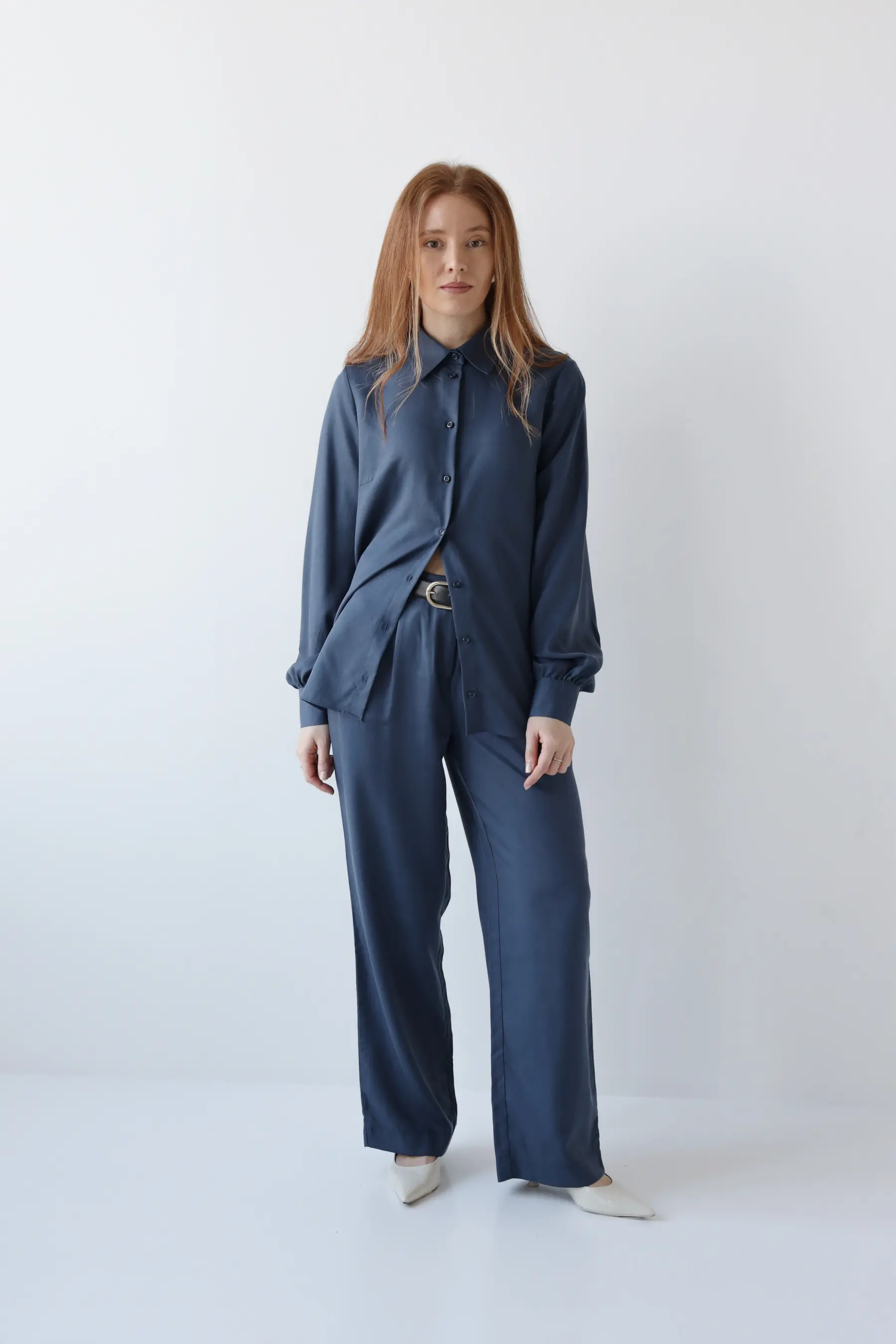 Spodnie z tencelu o luźnym kroju | MORA