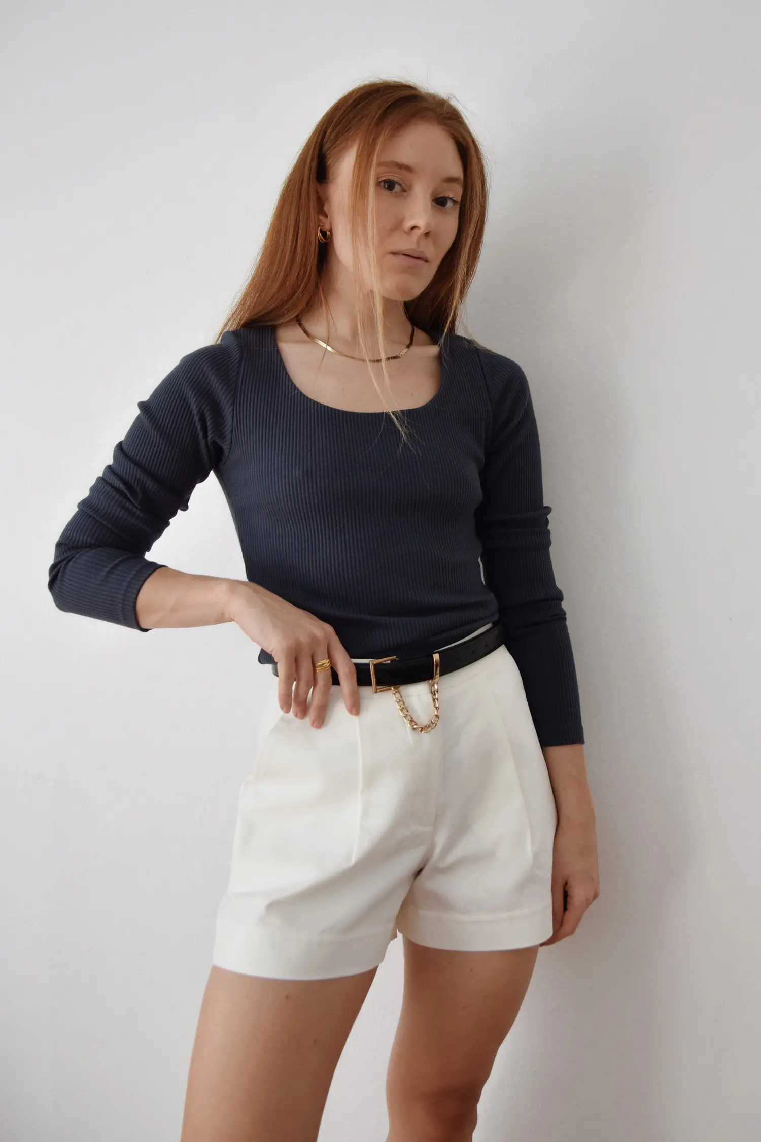 Bluzka longsleeve z okrągłym dekoltem | LAILA