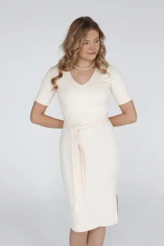 sukienka w dekoltem v z paskiem ila anna watras (1)