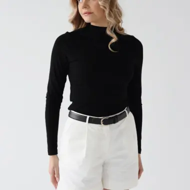 Analiza kolorystyczna – jak dobrać ubrania do swojego typu urody?