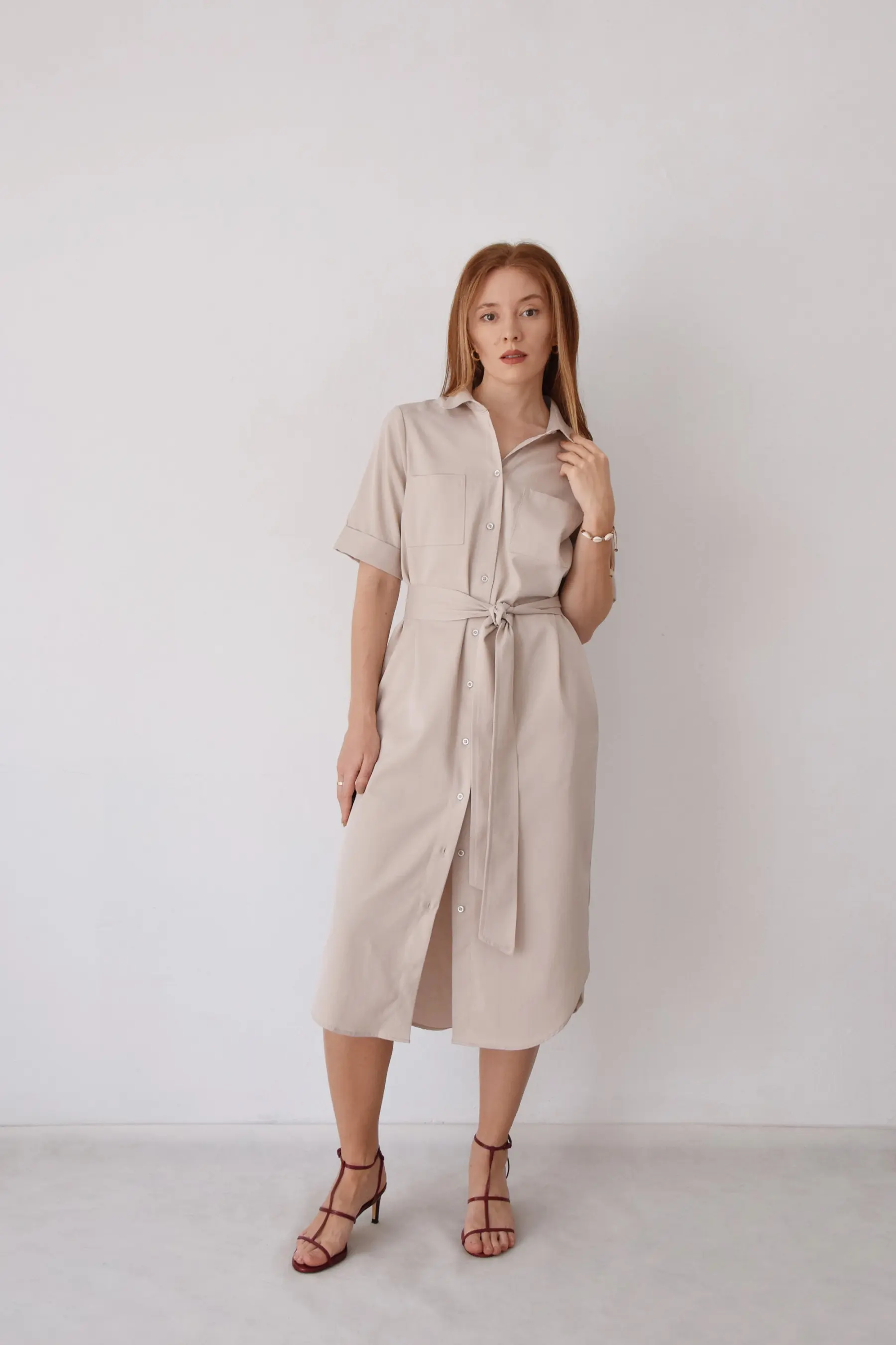 Szmizjerka z paskiem o długości midi | COLINE