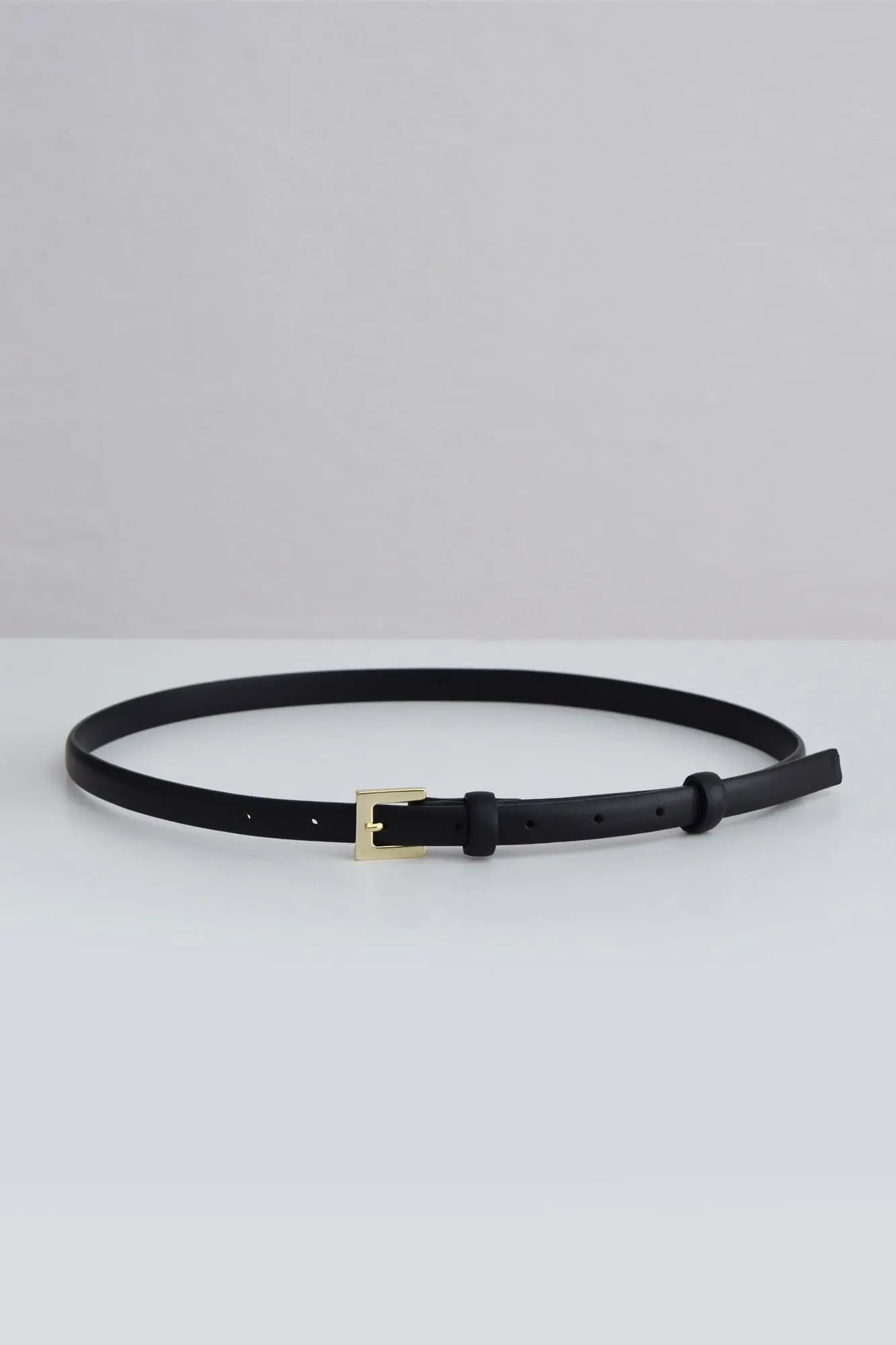 Pasek damski skórzany czarny ze złotą klamrą | WILLY BLACK GOLD