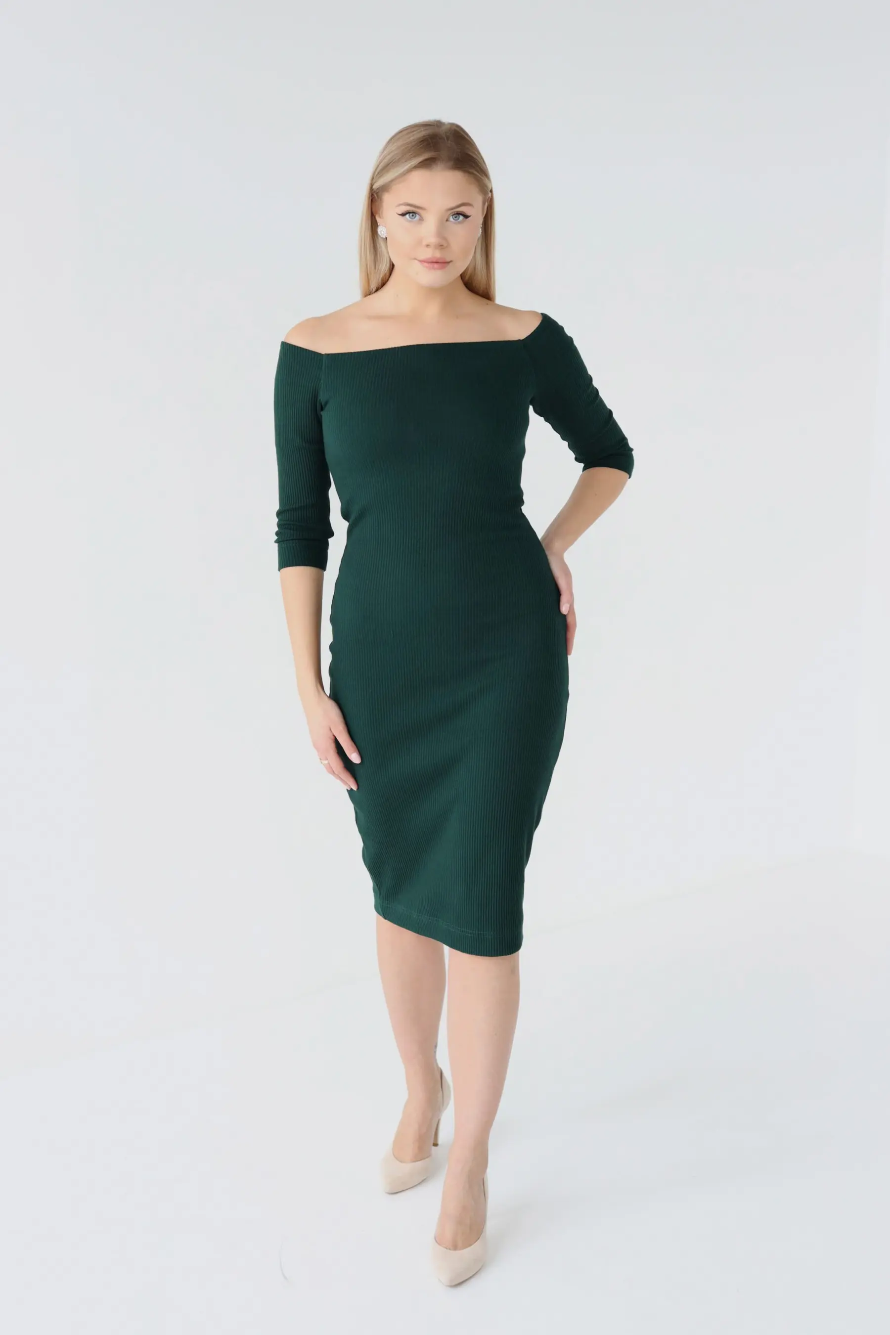 Sukienka z odsłoniętą linią szyi | NOELLE