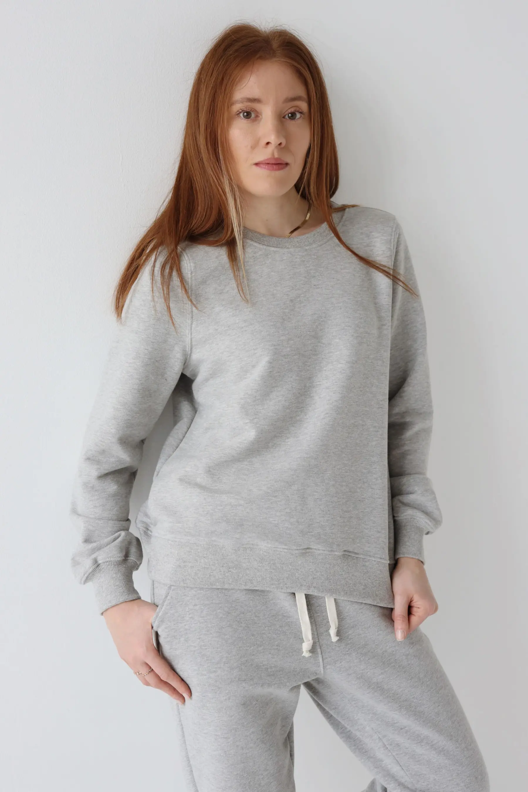 Klasyczna damska bluza dresowa | MILLY