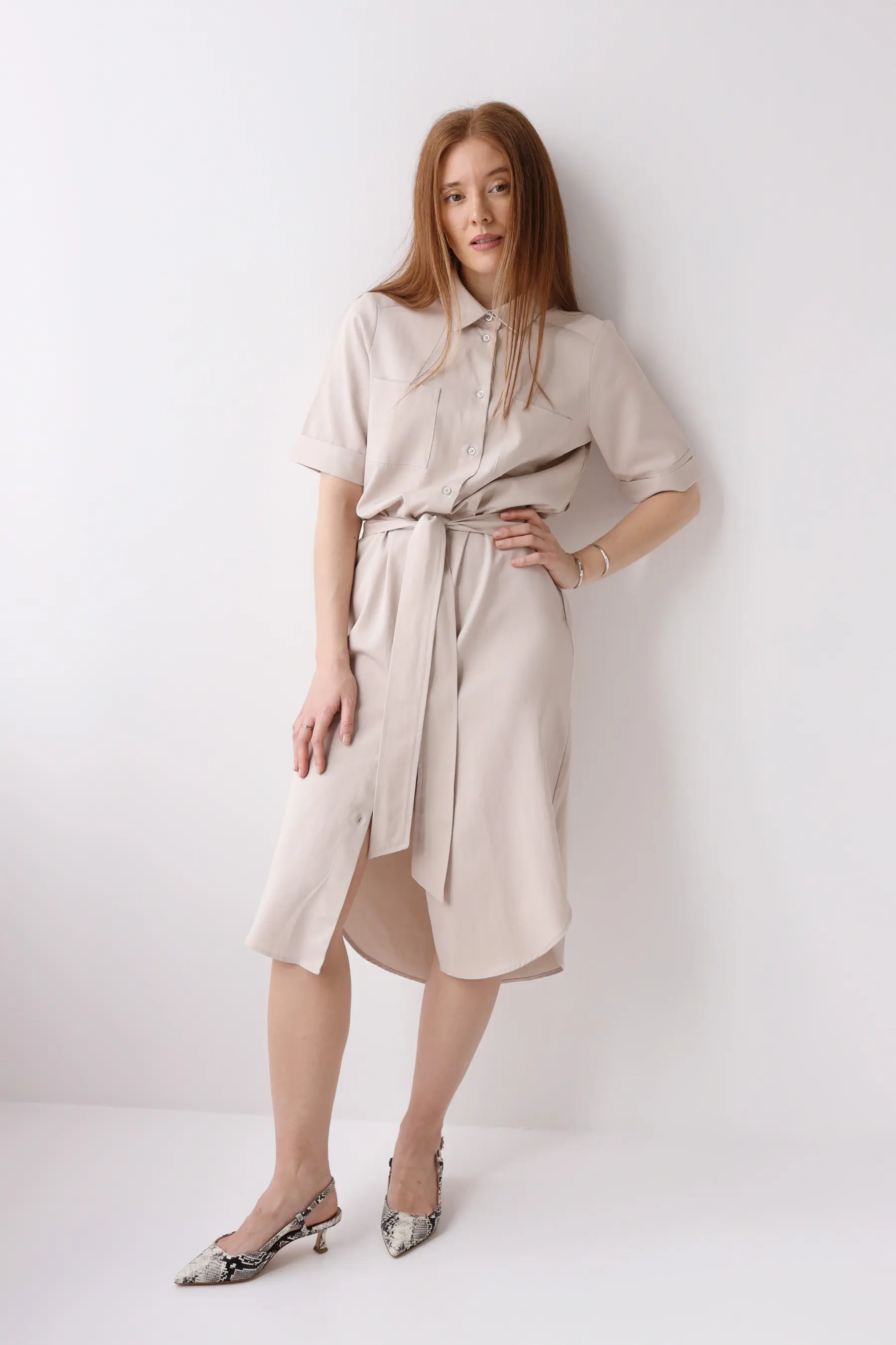 Szmizjerka z paskiem o długości midi | COLINE