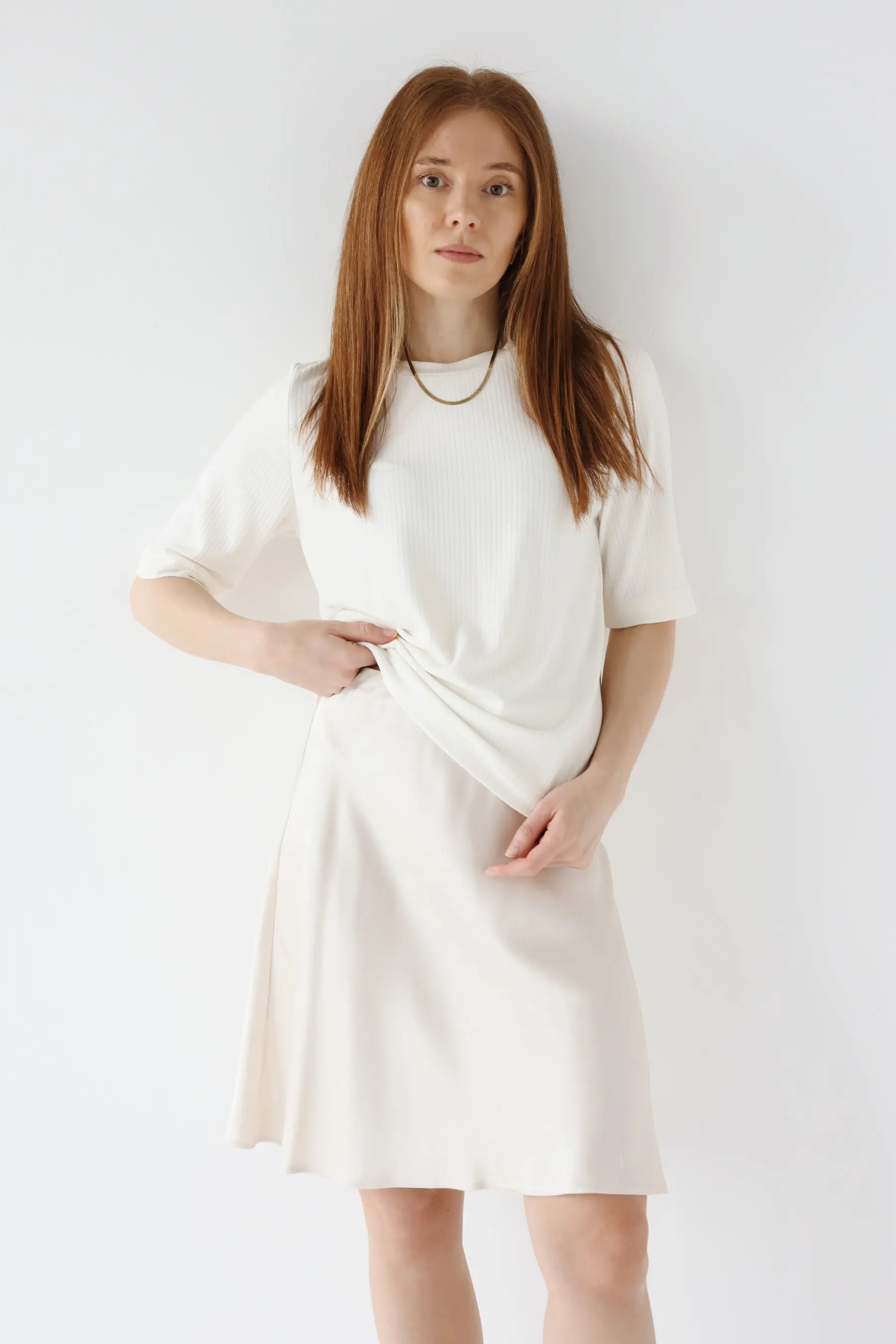 Krótka spódnica satynowa | DALIA