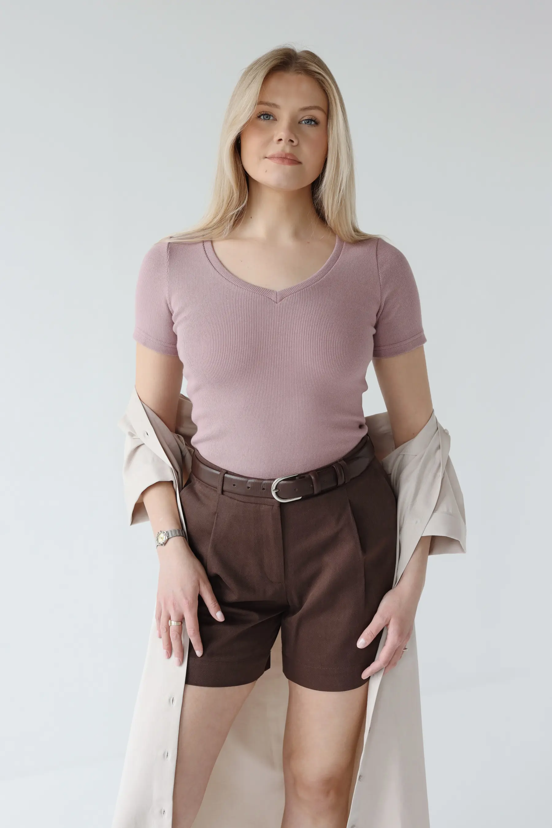 T-shirt z dekoltem V z dzianiny o drobnym splocie | EVA