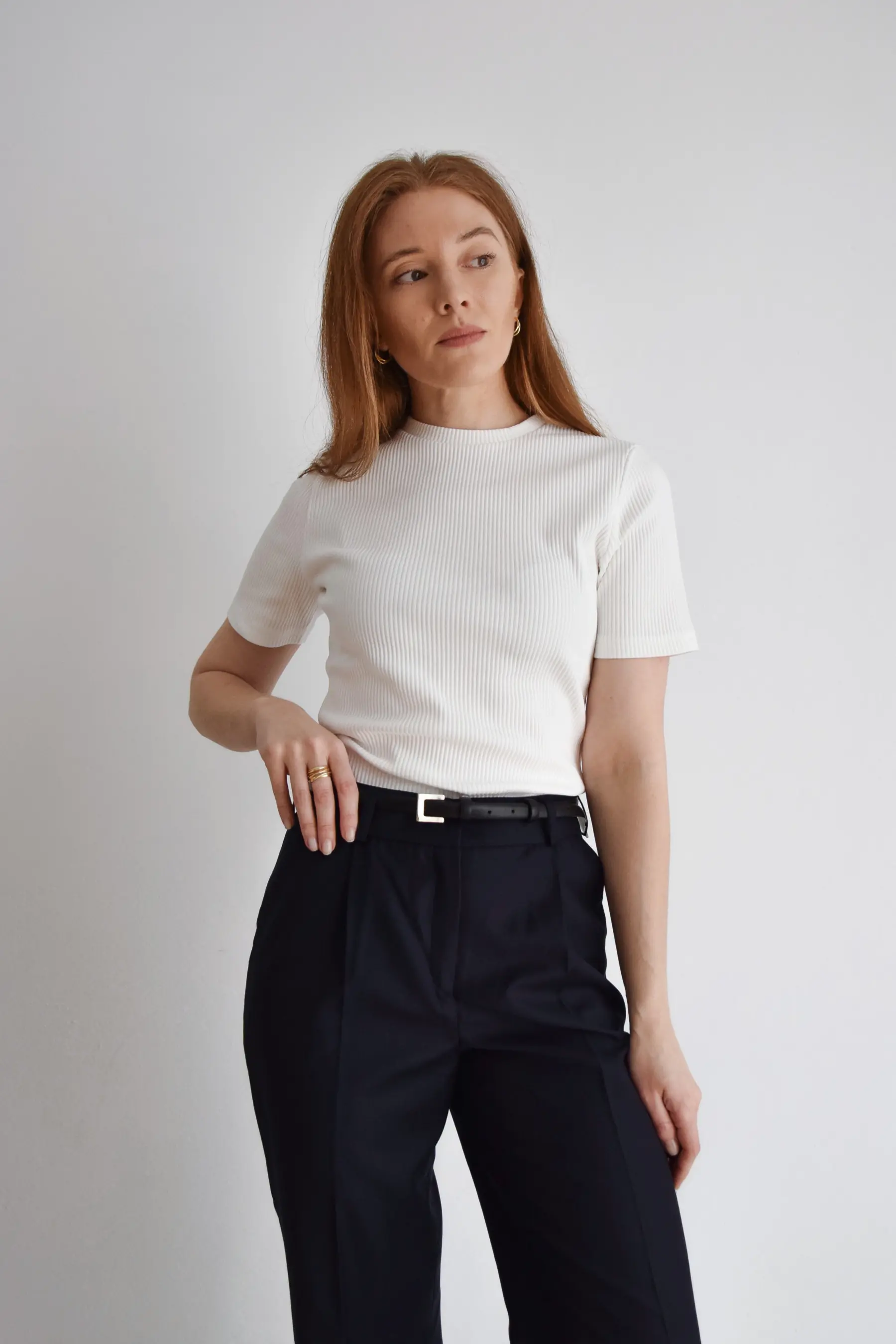 T-shirt z wysokim dekoltem | TINA