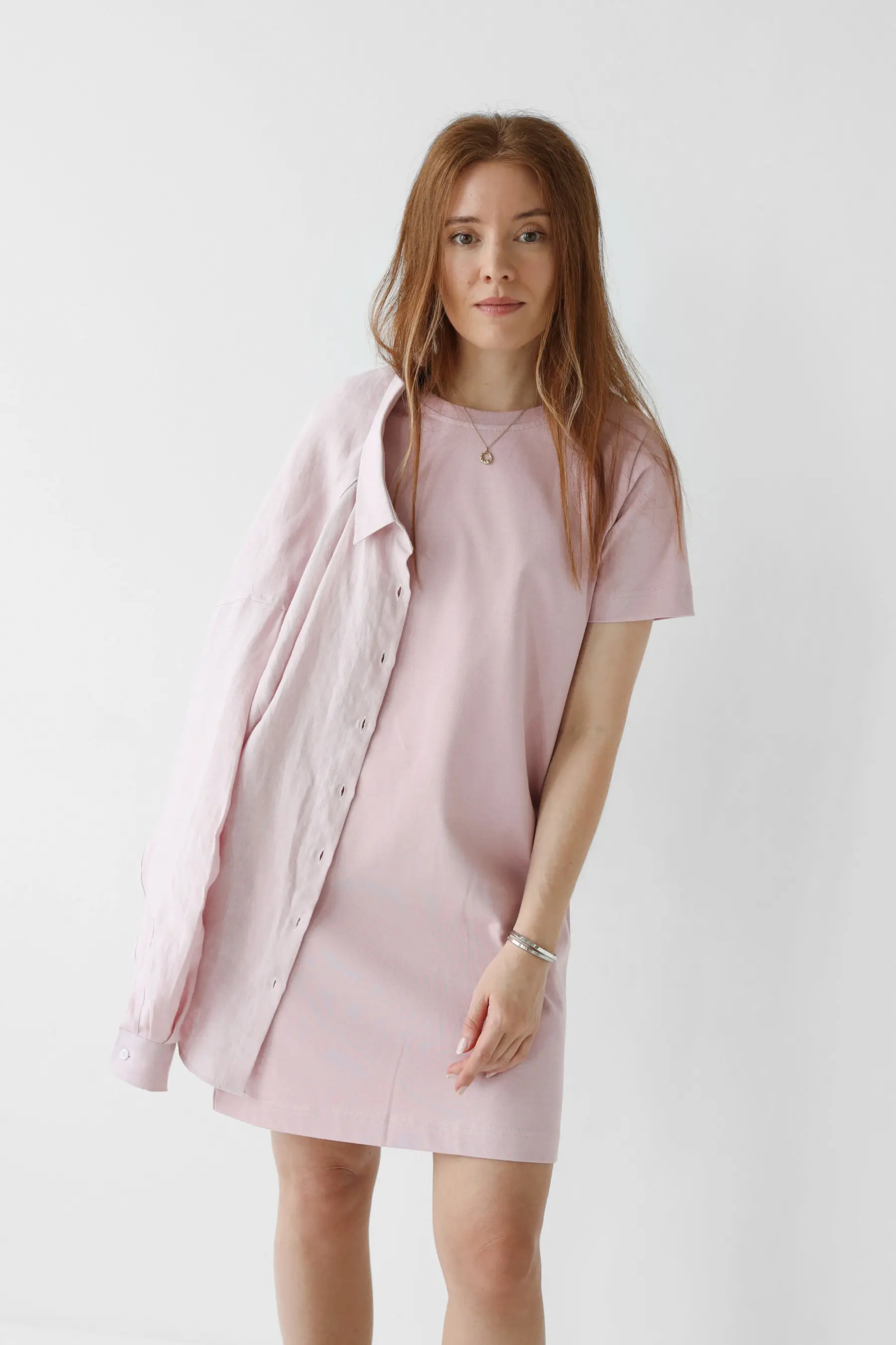 Sukienka z heavy jersey z wysokim dekoltem  | LOU DRESS