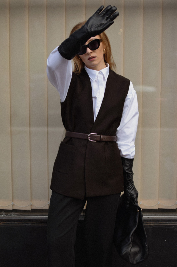 Kamizelka z wełny z paskiem | WILLOW